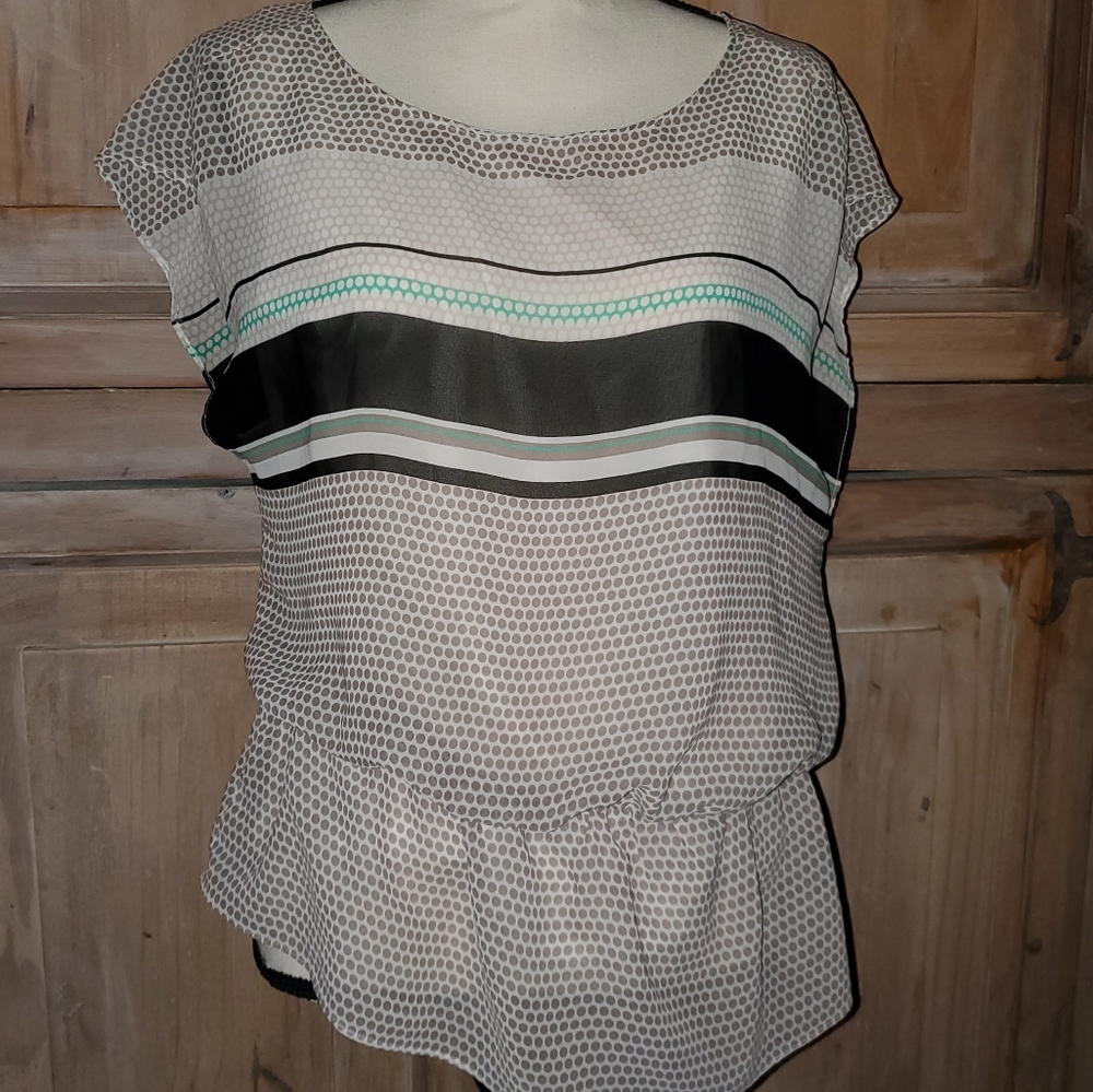 Ann Taylor Black tan White Blouse Size 8